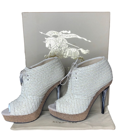 Burberry English Icons Darfield Peep Toe Desert Boot Stiletto Heels Size 5 EU 35 - Picture 1 of 16